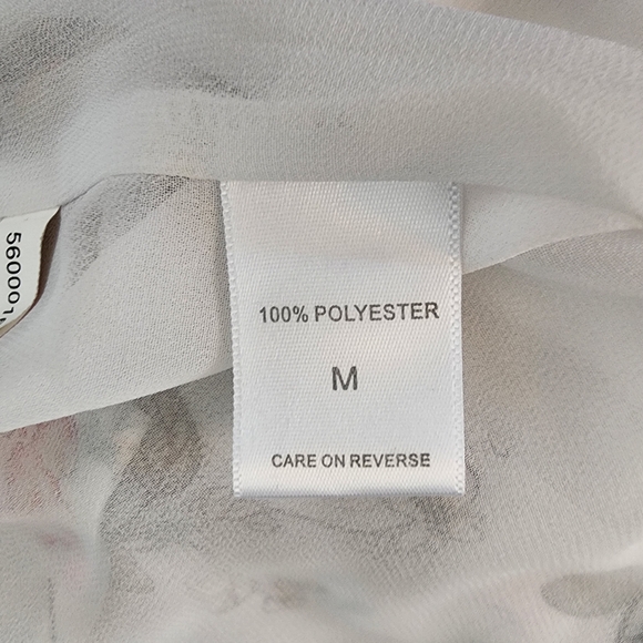 Soho New York & Company size M floral off the shoulder blouse - Picture 3 of 4